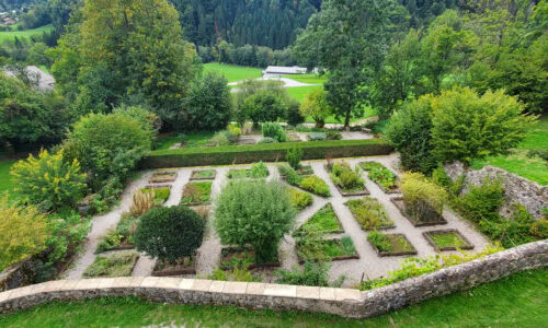 Les jardins de l'Abbaye d-Aulps Les jardins de l'Abbaye d-Aulps